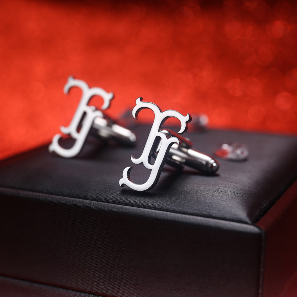 Tangula Custom Initials Cuffli - огляд і ціна Men Grooming Usa